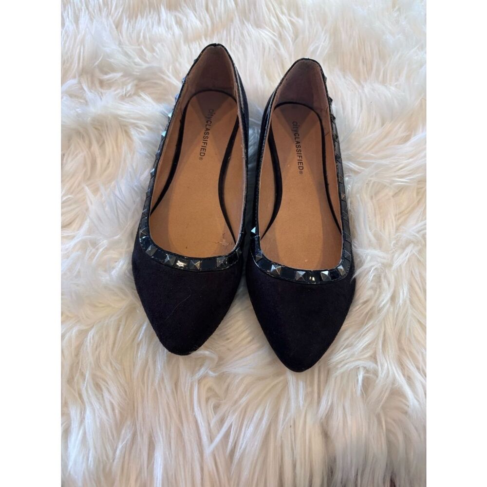 Cityclassified Black Pointed Stud-Trim Suede Flats - Picture 2 of 9